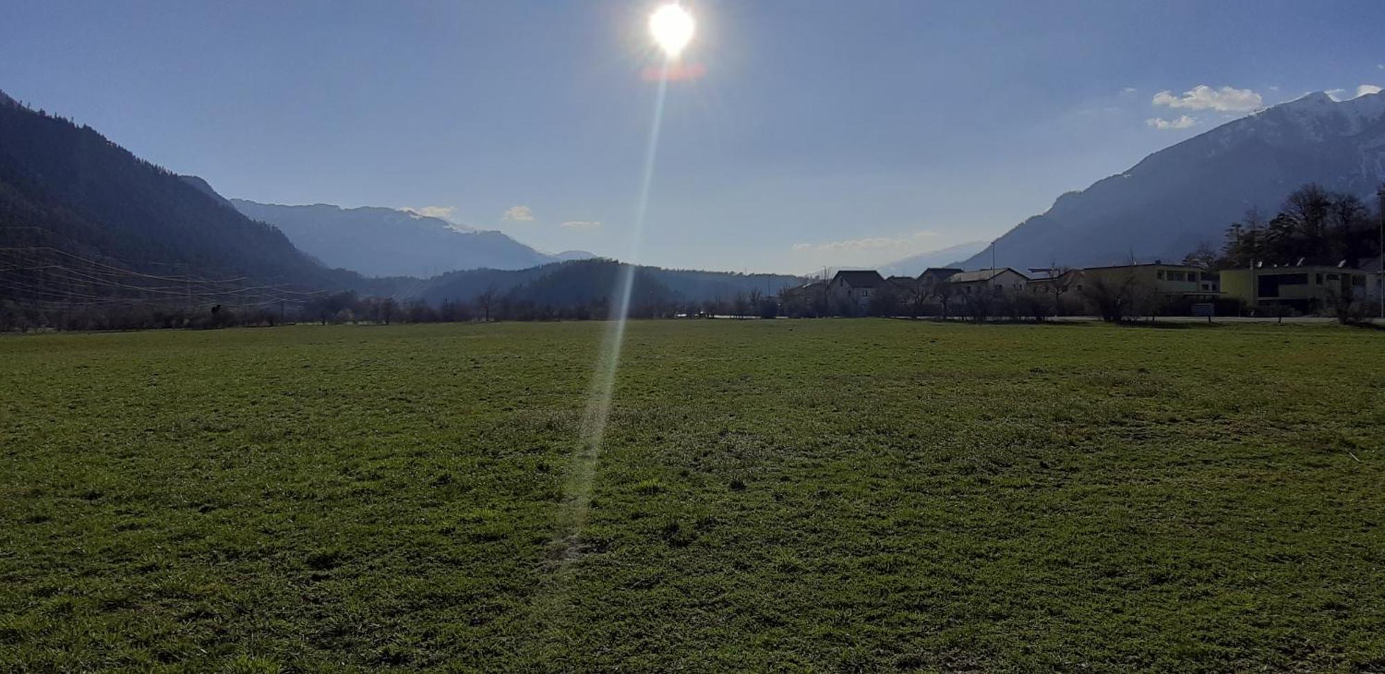 Studio In Domat Ems الغرفة الصورة